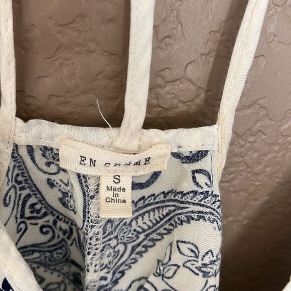 En crème tunic top size small - Picture 3 of 6